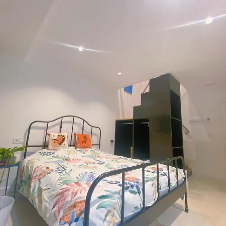 מלון דירות Hug Hotel2022