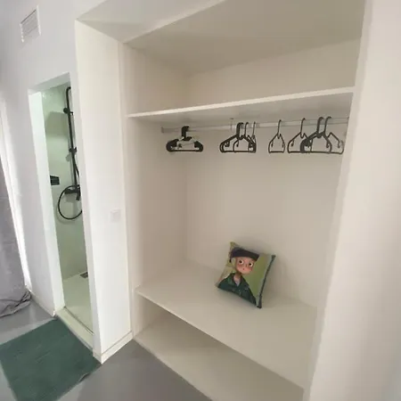 Masnou Aparthotel Hotel apartamentowy El Carrer del Canonge