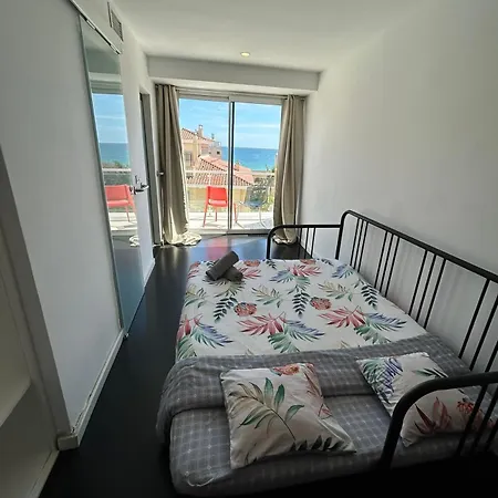 Masnou Aparthotel Hotel apartamentowy 3*